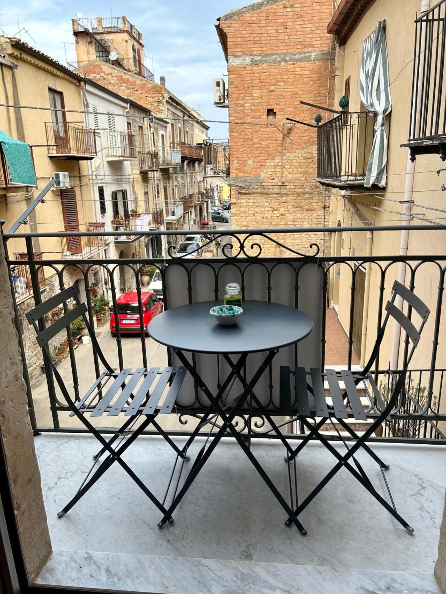 The Palace B&B And Apartments Santo Stefano di Camastra Exterior foto
