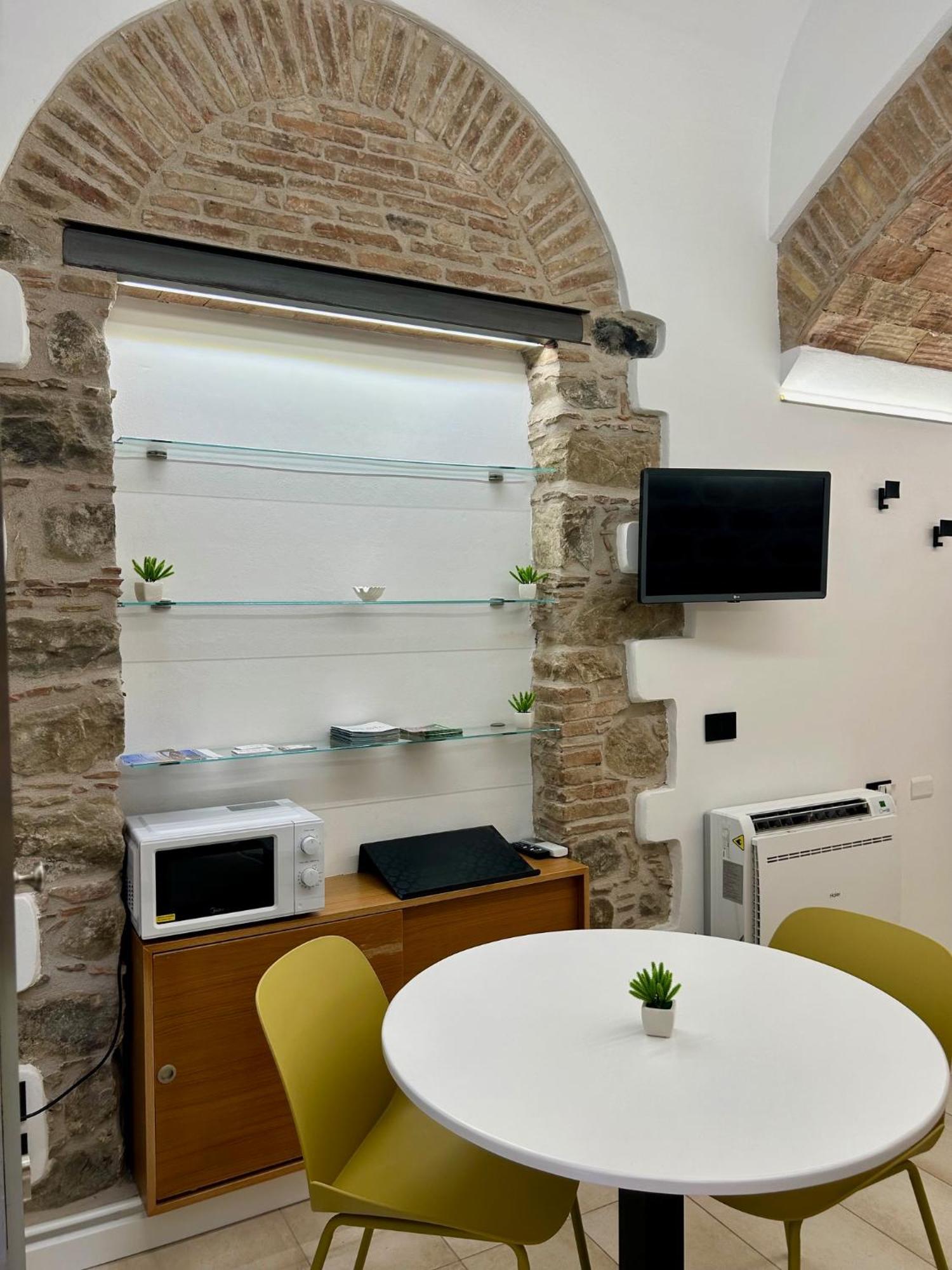 The Palace B&B And Apartments Santo Stefano di Camastra Exterior foto